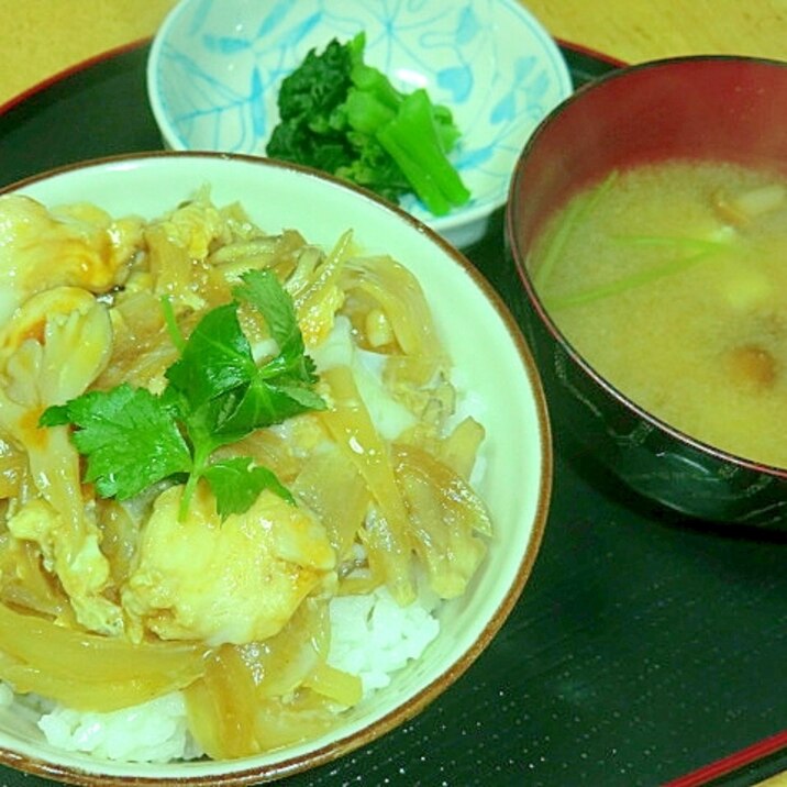 舞茸と鶏肉の親子丼定食